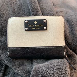 Kate Spade New York Bay Street Tellie Wallet
